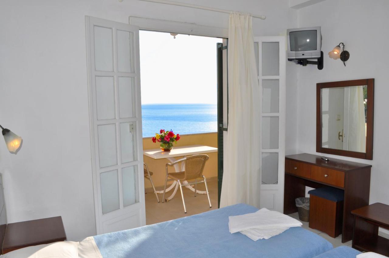 Apartment House With Pool Maria On Agios Gordios